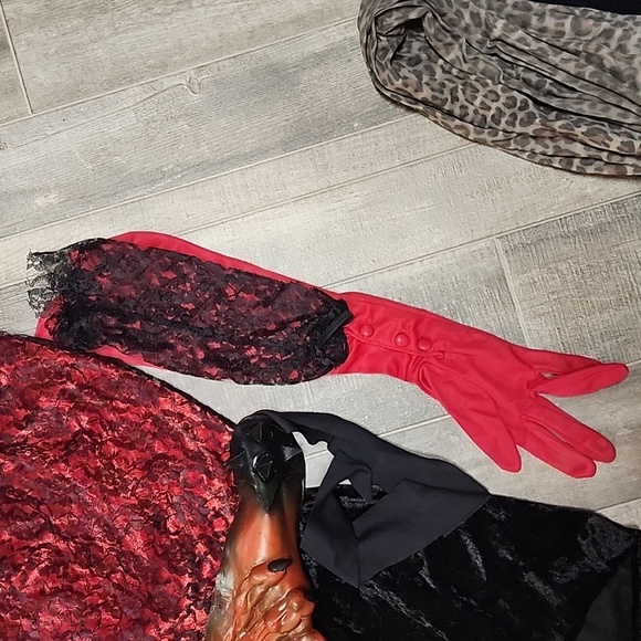 Halloween devil costume - Picture 6 of 11